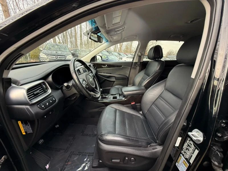 2016 Kia Sorento - Image 11 of 12