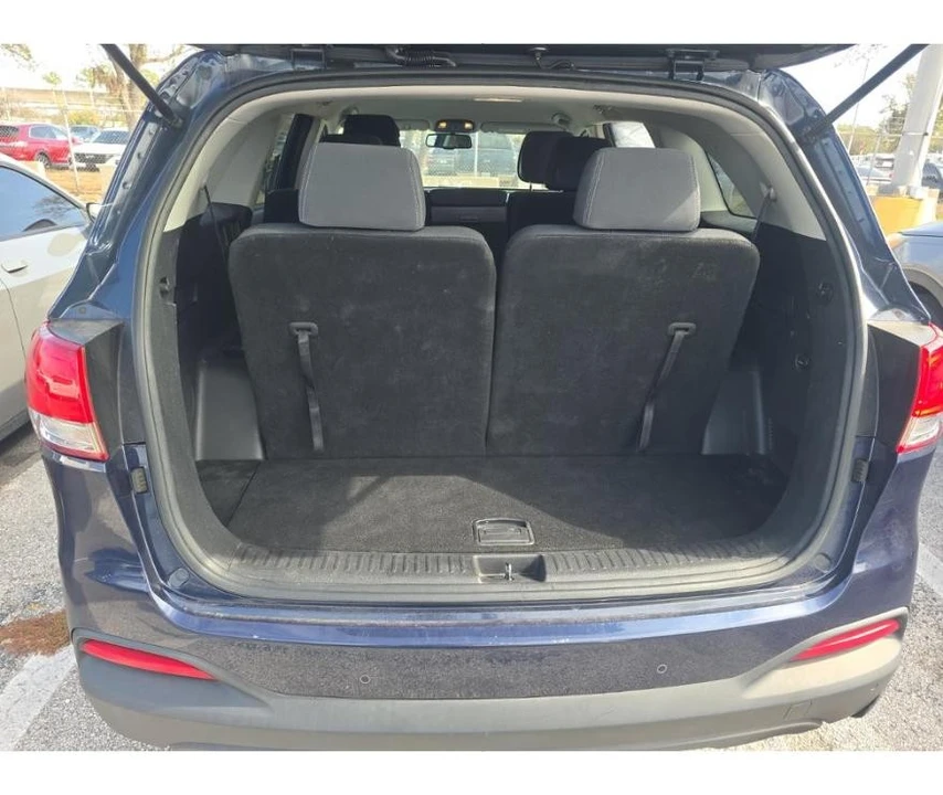 2016 Kia Sorento - Image 9 of 9