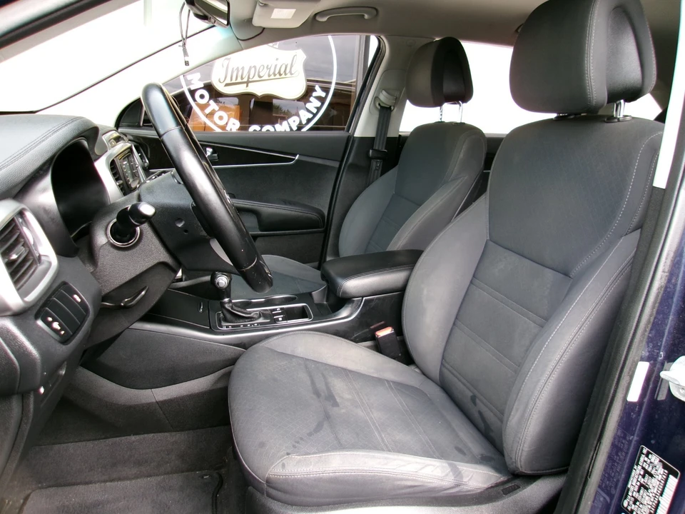 2016 Kia Sorento - Image 15 of 20