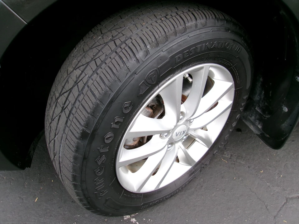 2016 Kia Sorento - Image 9 of 20