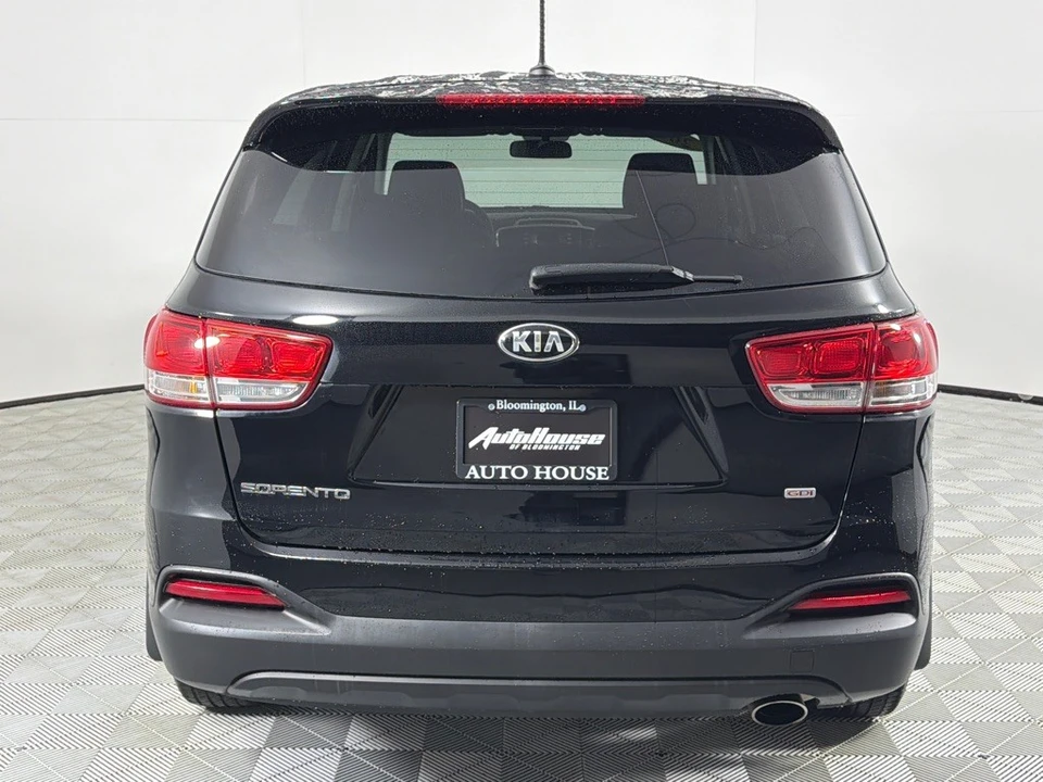 2016 Kia Sorento - Image 6 of 12