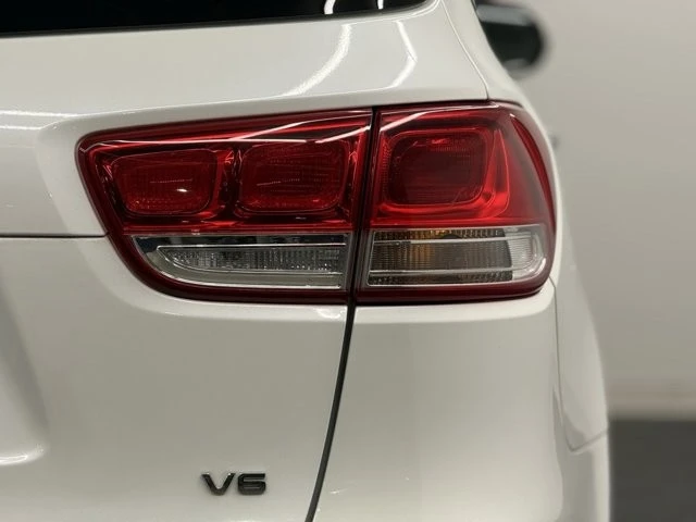 2016 Kia Sorento - Image 7 of 12