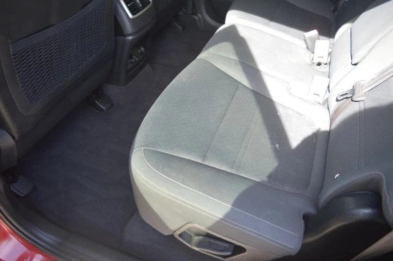 2016 Kia Sorento - Image 8 of 12
