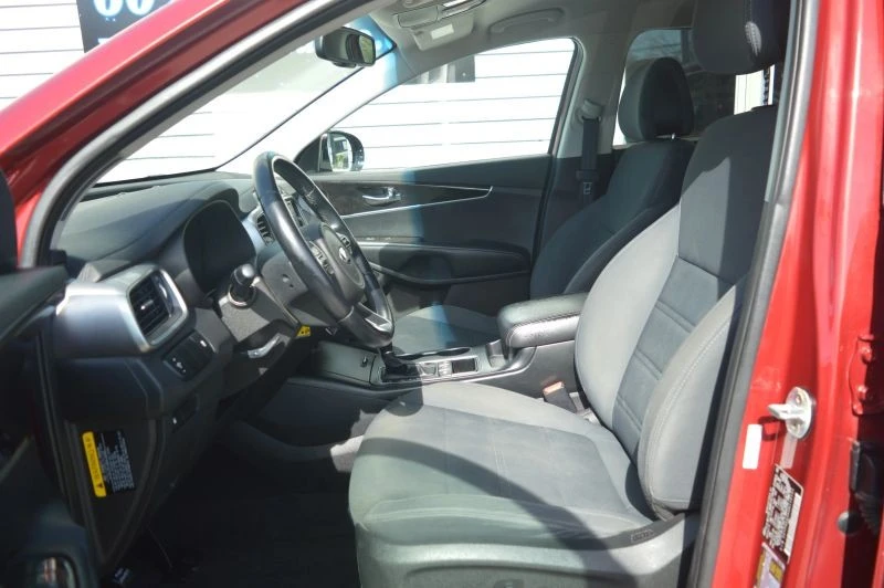 2016 Kia Sorento - Image 11 of 12