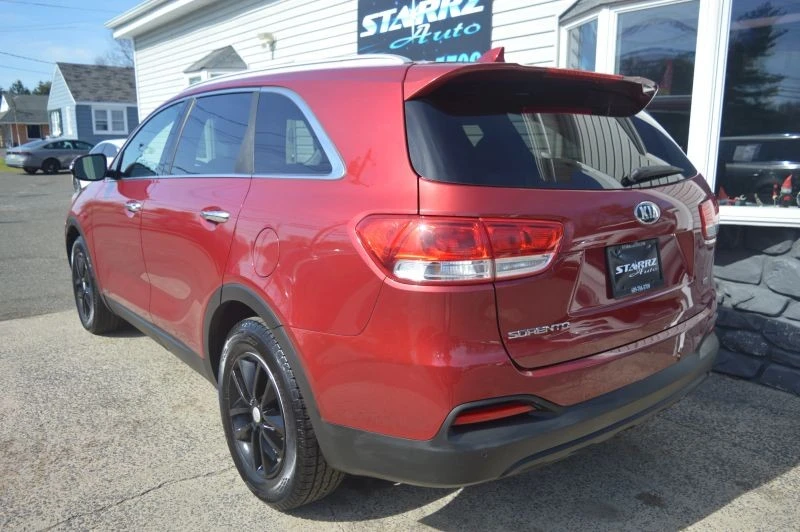 2016 Kia Sorento - Image 3 of 12
