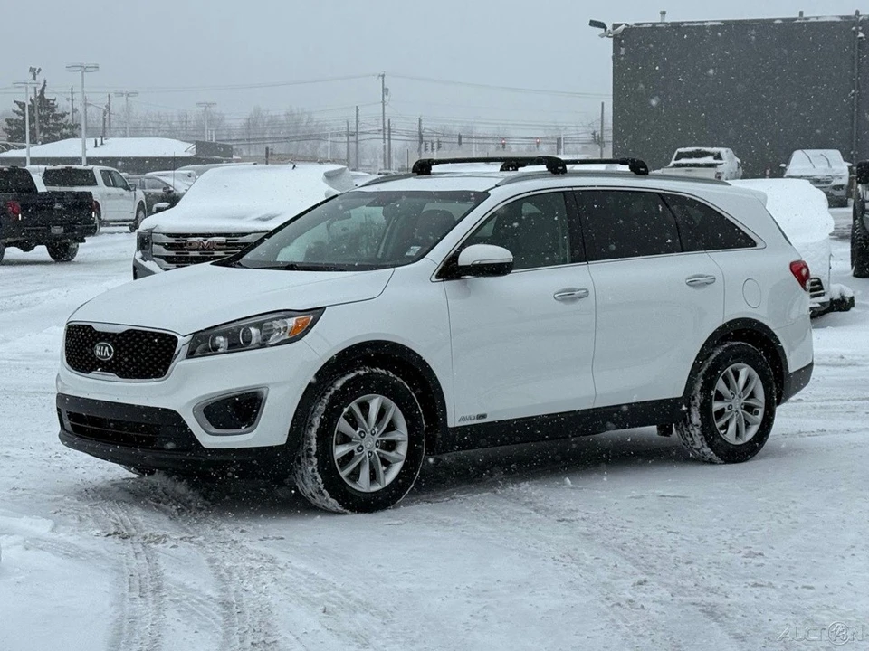 2016 Kia Sorento - Image 7 of 12