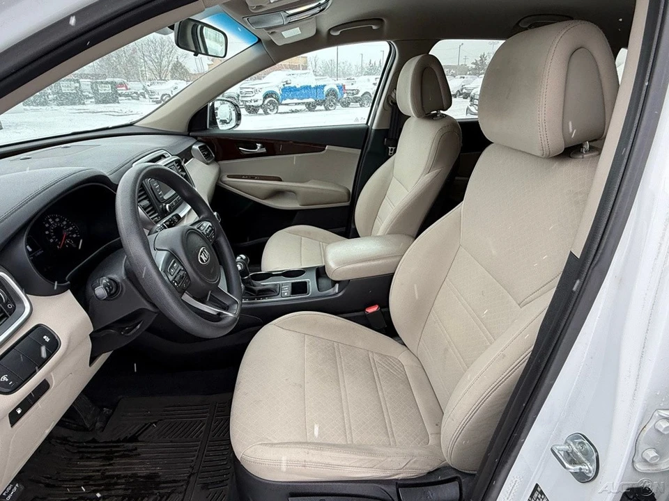 2016 Kia Sorento - Image 12 of 12