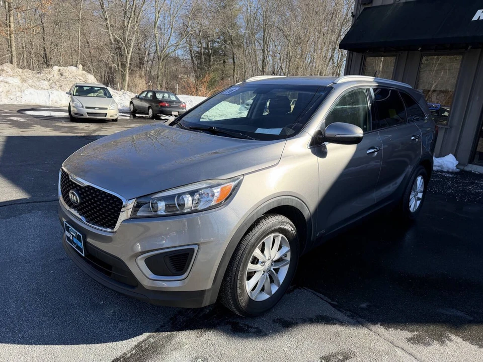 2016 Kia Sorento - Image 6 of 21