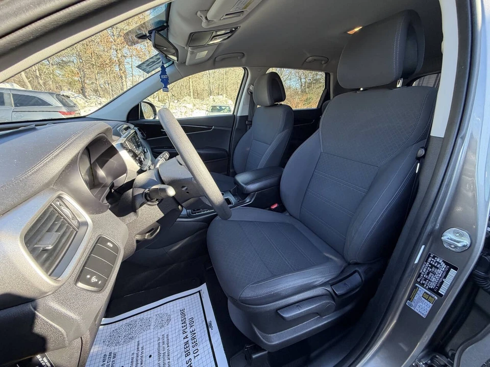 2016 Kia Sorento - Image 16 of 31
