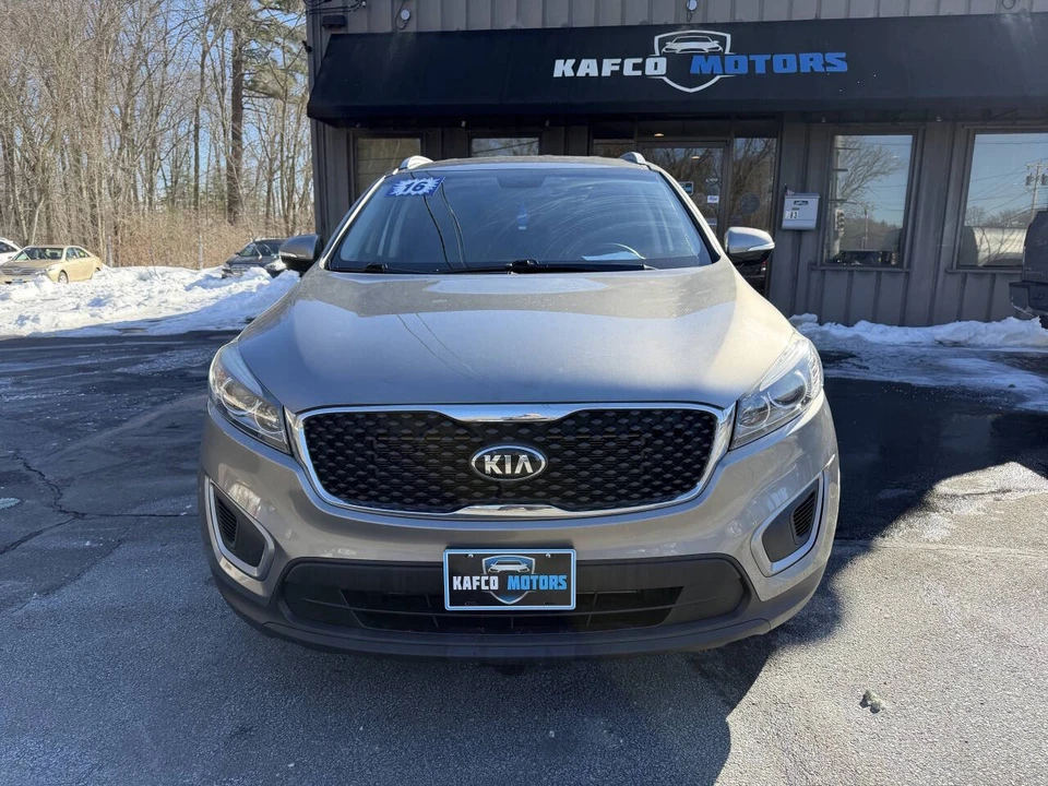 2016 Kia Sorento - Image 3 of 21