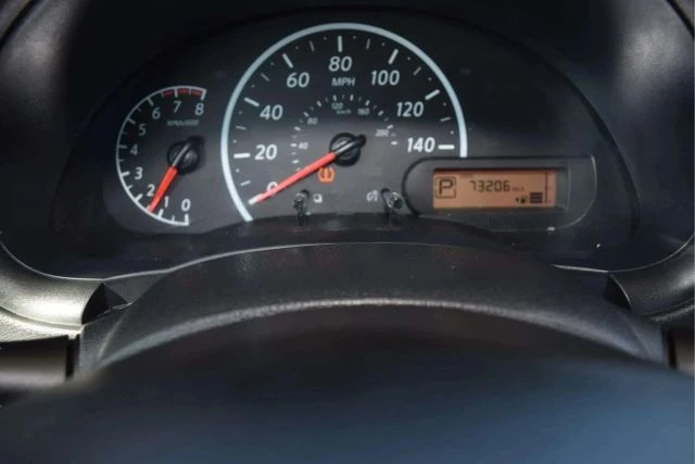 2016 Kia Sorento - Image 10 of 21