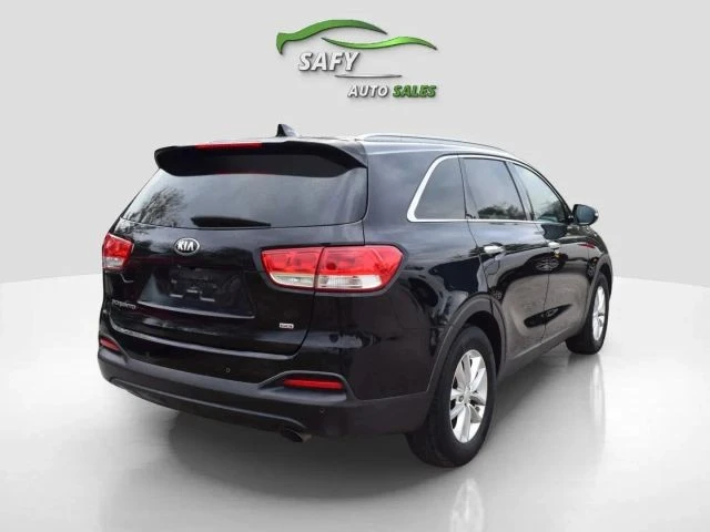 2016 Kia Sorento - Image 5 of 21