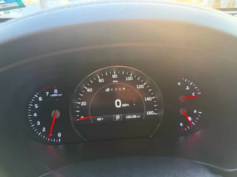 2016 Kia Sorento - Image 10 of 12