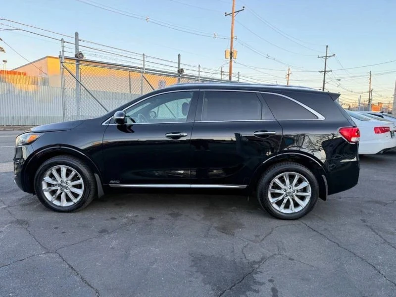 2016 Kia Sorento - Image 3 of 12