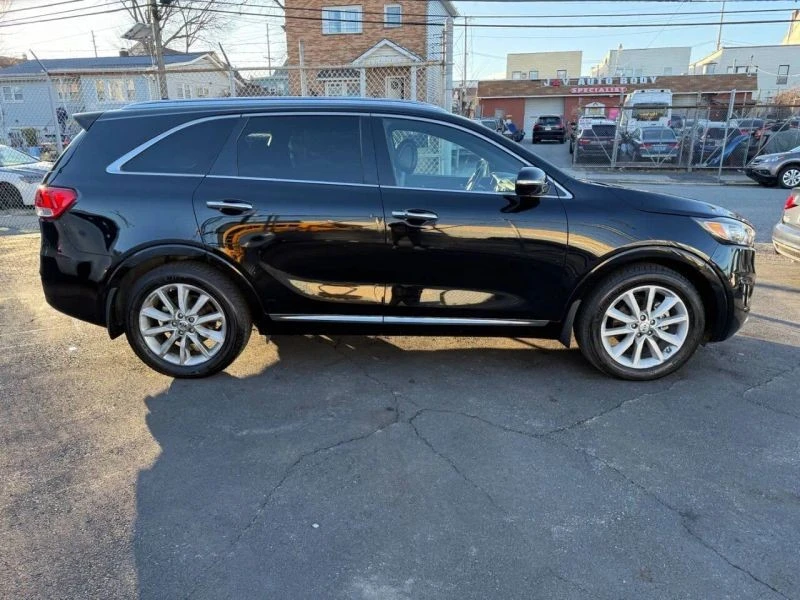 2016 Kia Sorento - Image 7 of 12