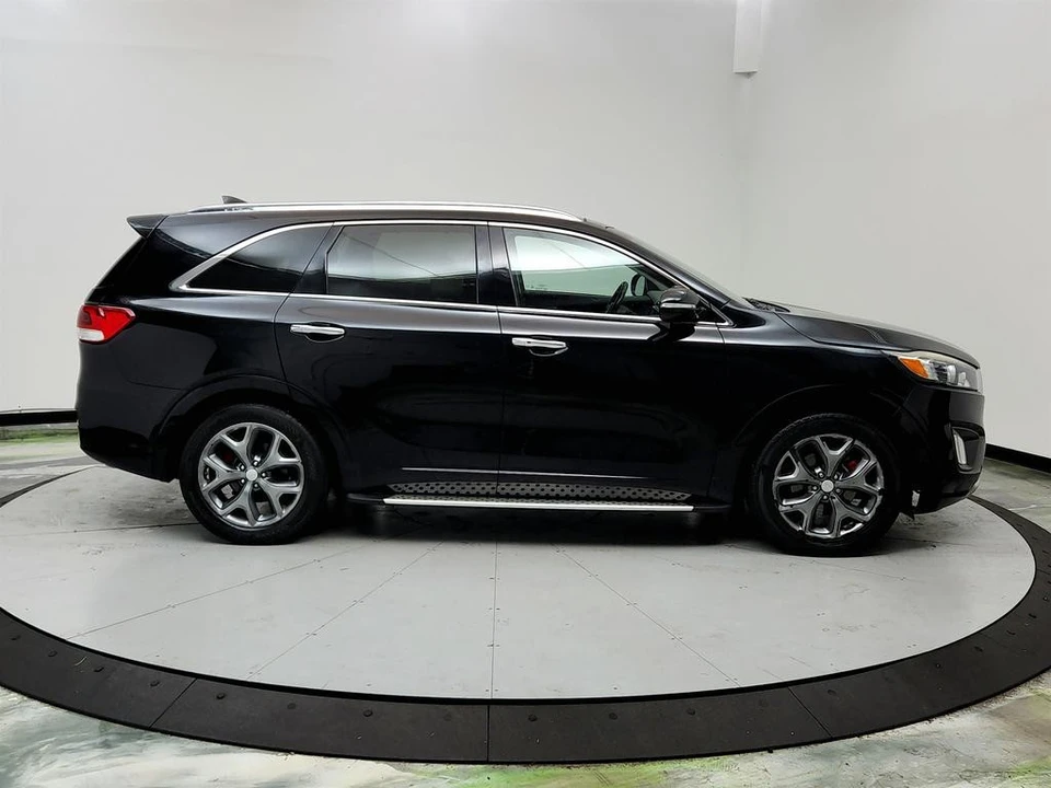 2016 Kia Sorento - Image 4 of 12