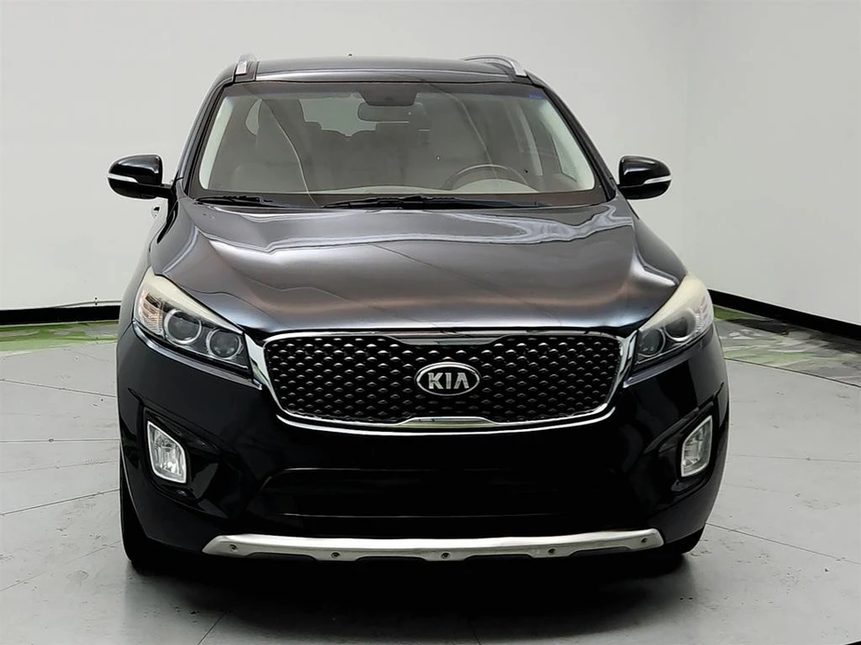 2016 Kia Sorento - Image 2 of 12