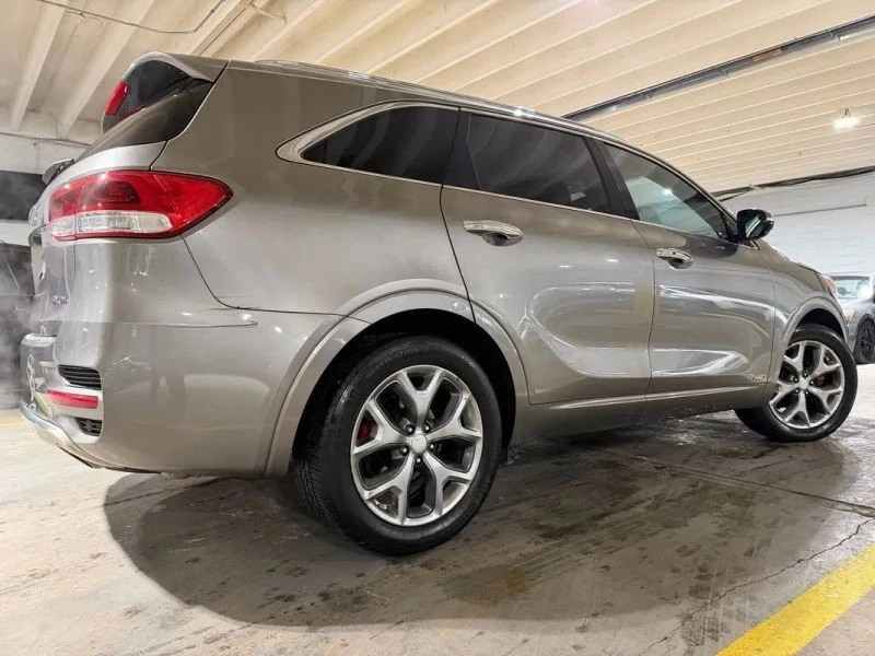 2016 Kia Sorento - Image 4 of 12