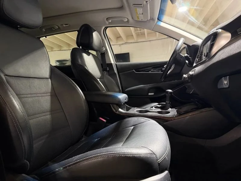 2016 Kia Sorento - Image 11 of 12