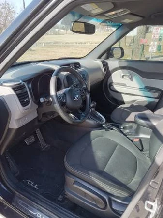 2016 Kia Soul - Image 6 of 10