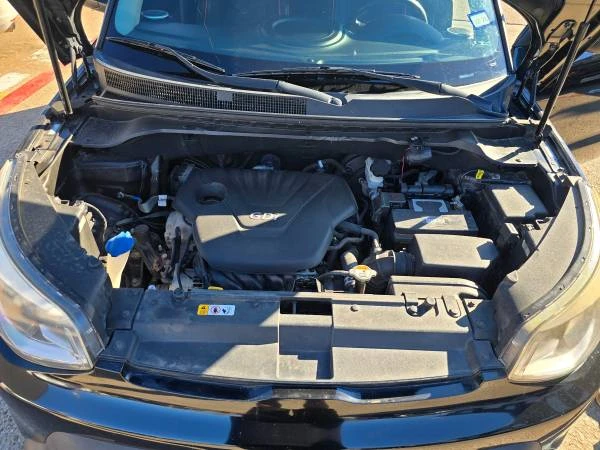 2016 Kia Soul - Image 8 of 9