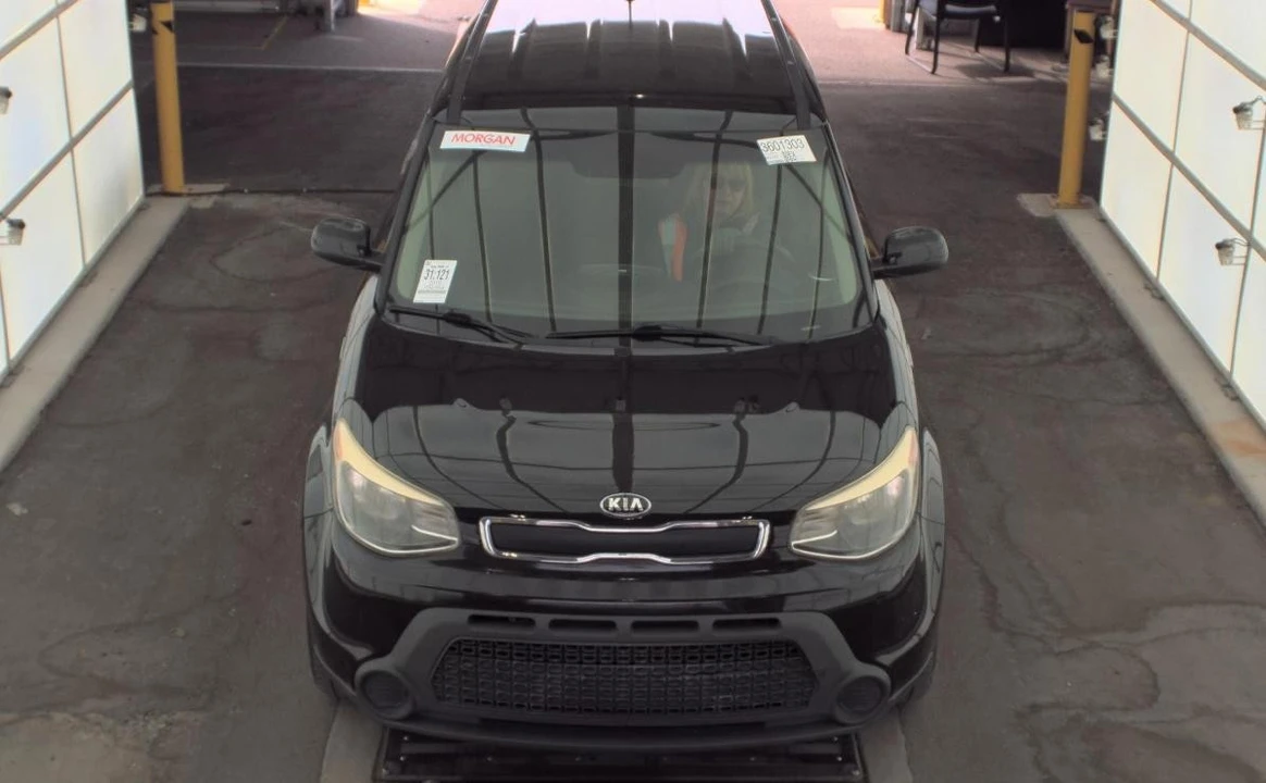 2016 Kia Soul - Image 2 of 14