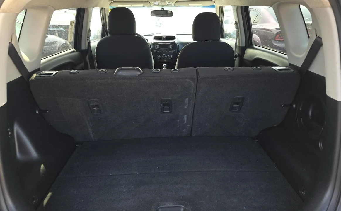 2016 Kia Soul - Image 14 of 14