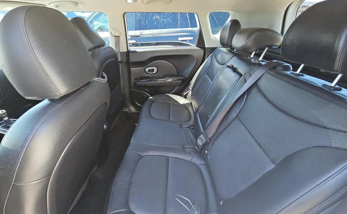 2016 Kia Soul - Image 12 of 14