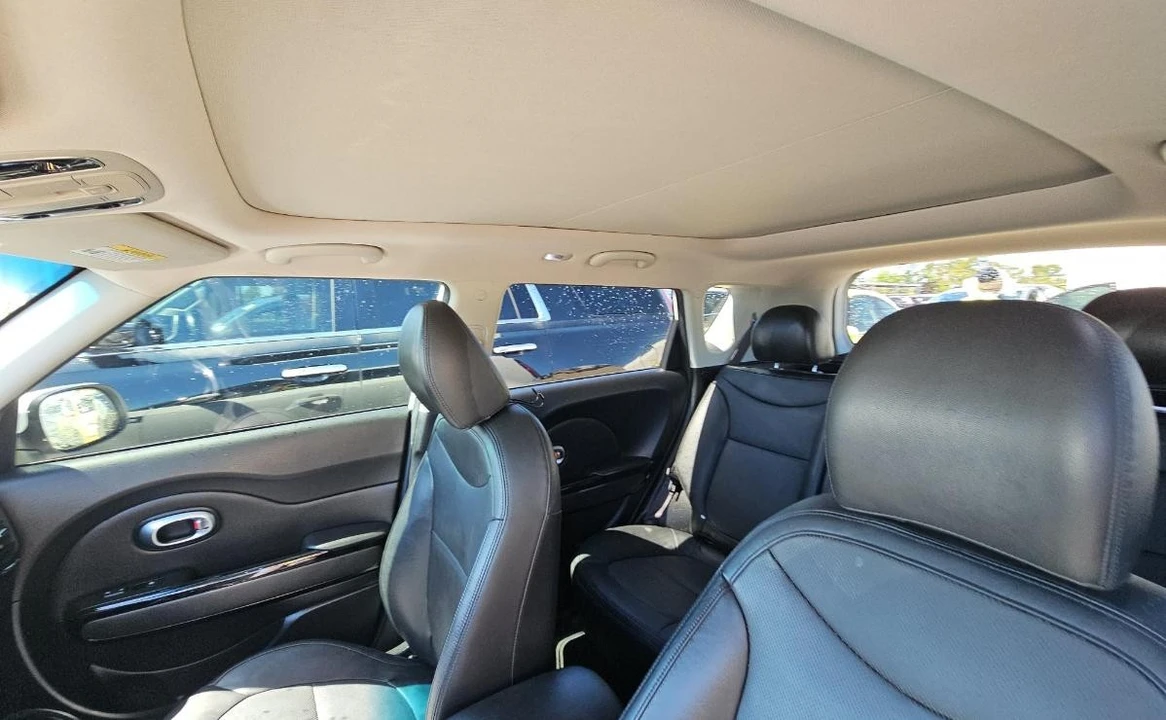 2016 Kia Soul - Image 13 of 14