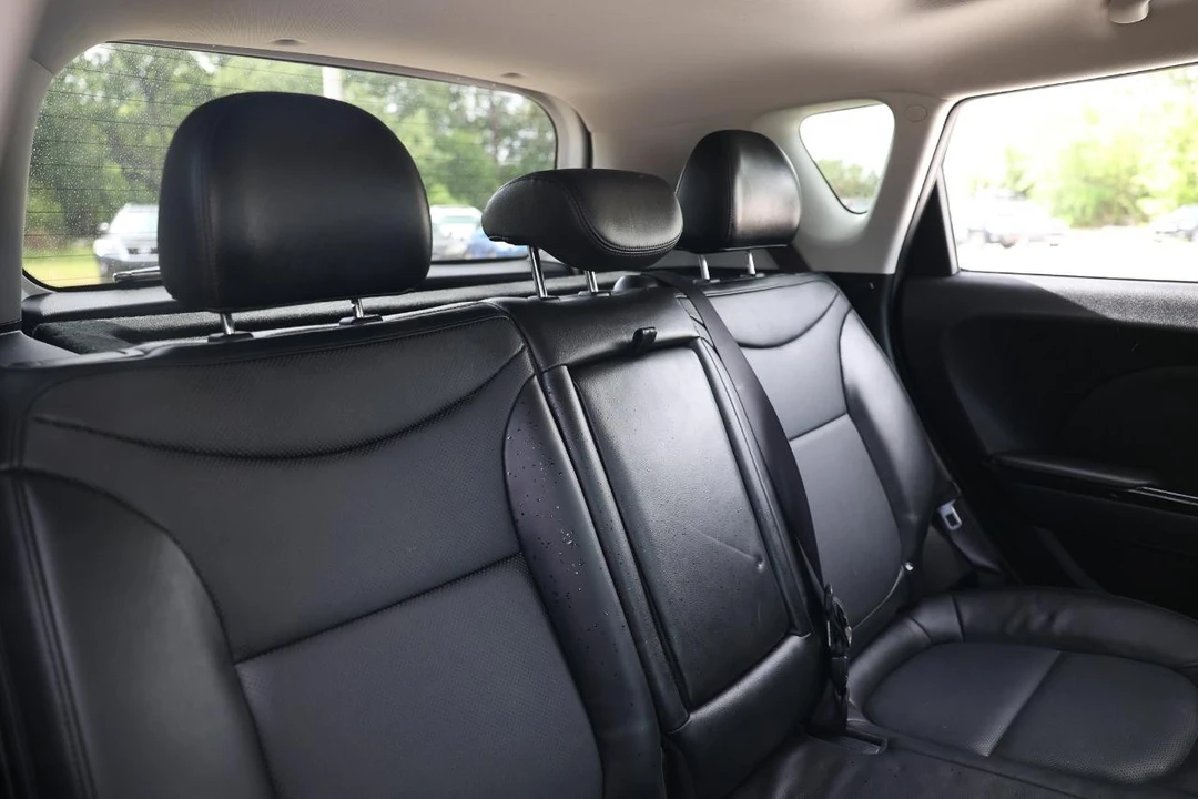 2016 Kia Soul - Image 14 of 21