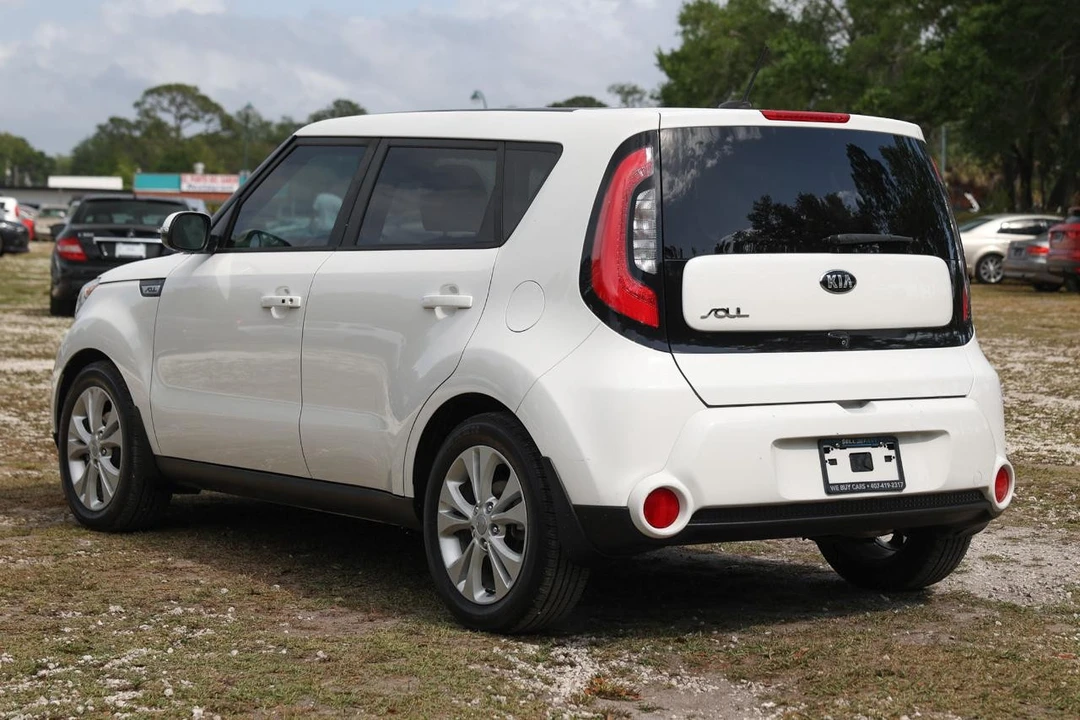 2016 Kia Soul - Image 5 of 21