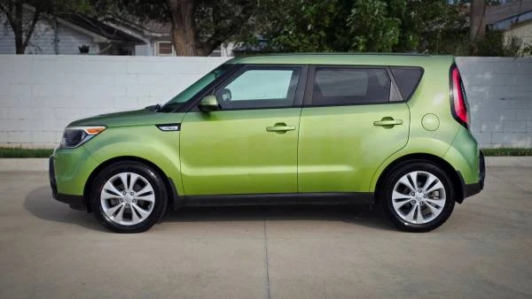 2016 Kia Soul - Image 2 of 10