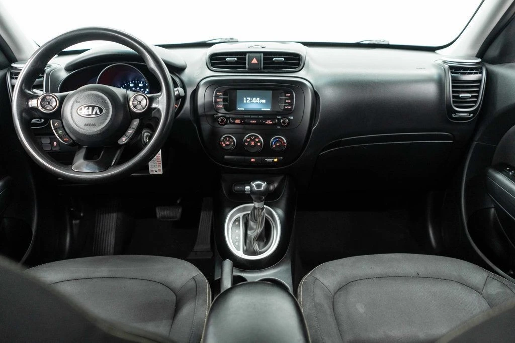 2016 Kia Soul - Image 9 of 12