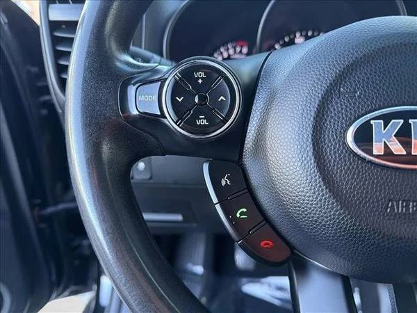 2016 Kia Soul - Image 15 of 21