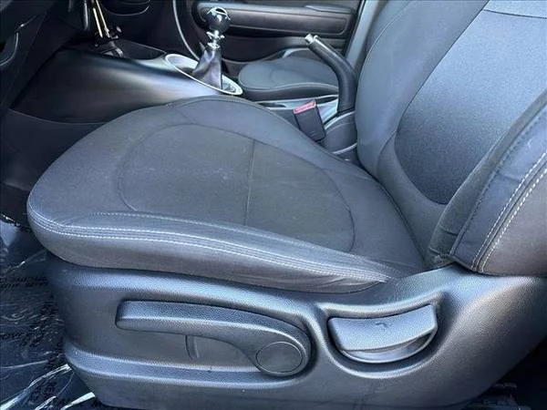 2016 Kia Soul - Image 12 of 21