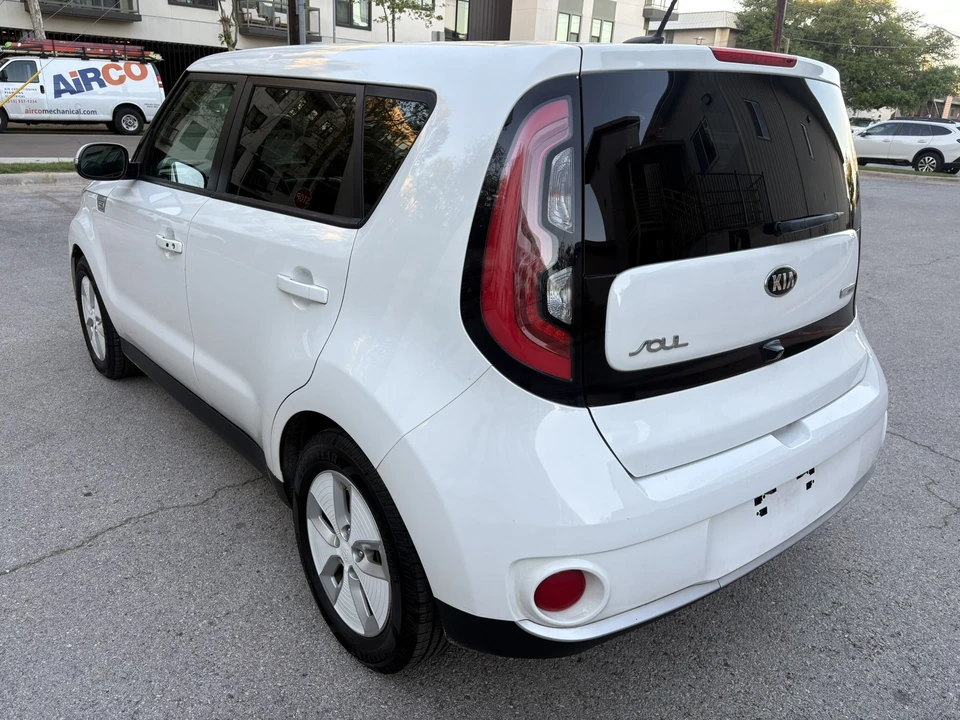 2016 Kia Soul - Image 5 of 24