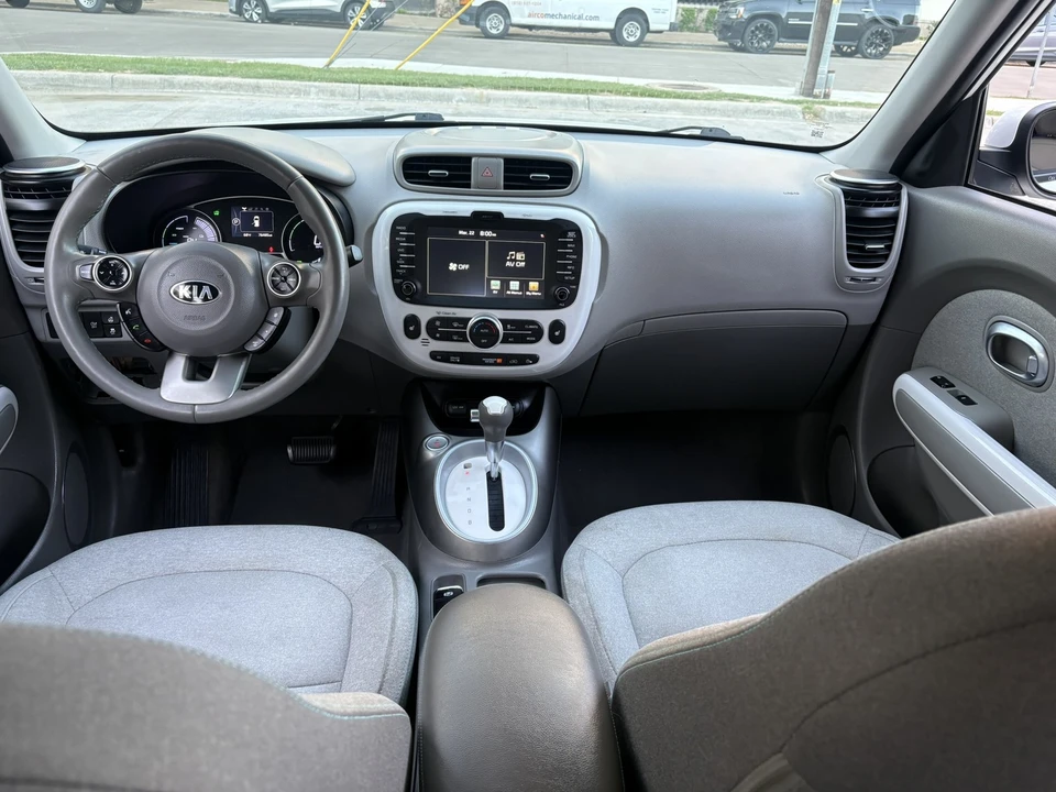 2016 Kia Soul - Image 20 of 24