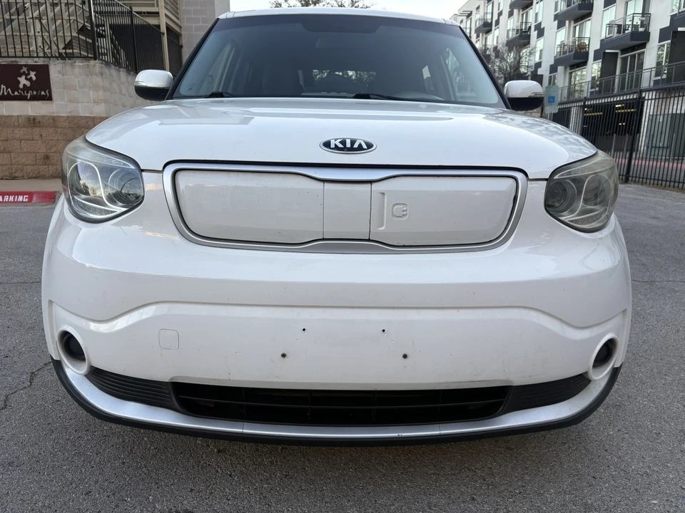 2016 Kia Soul - Image 2 of 24