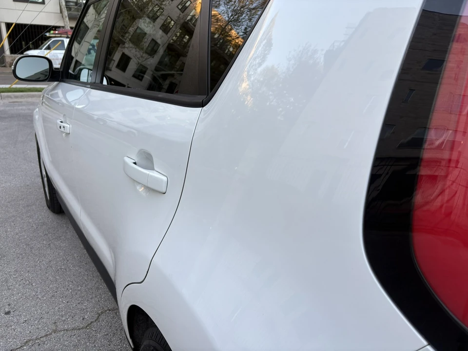 2016 Kia Soul - Image 6 of 24
