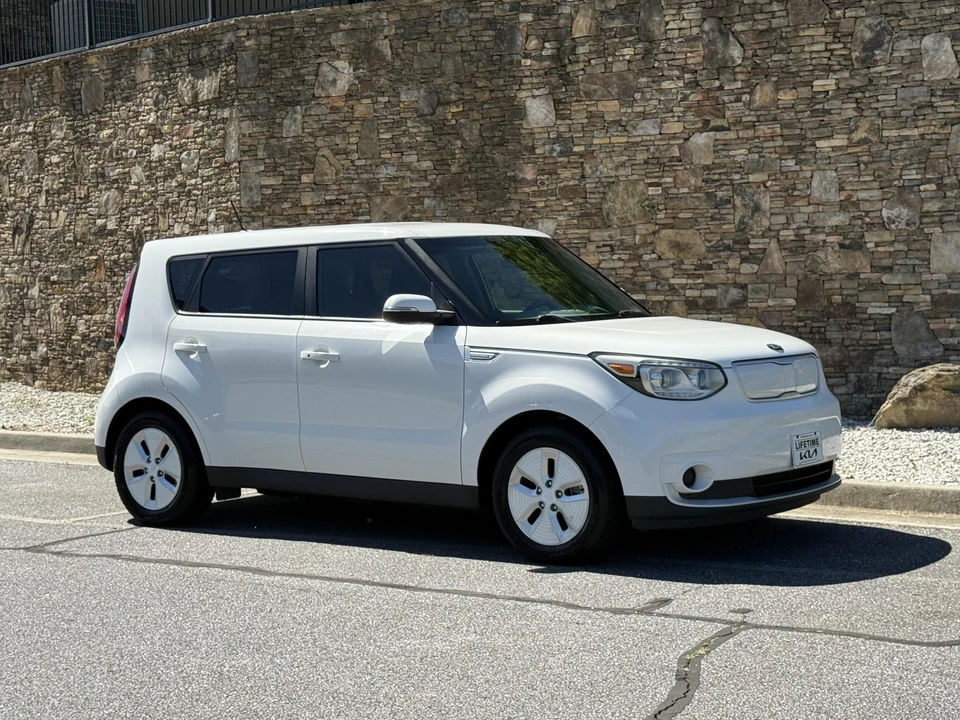 2016 Kia Soul - Image 19 of 31