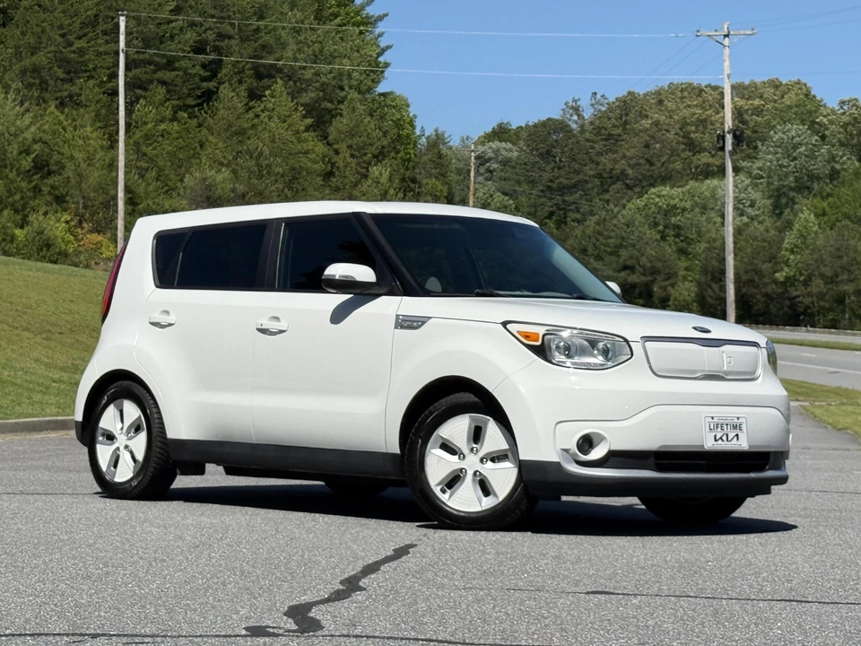 2016 Kia Soul - Image 4 of 31