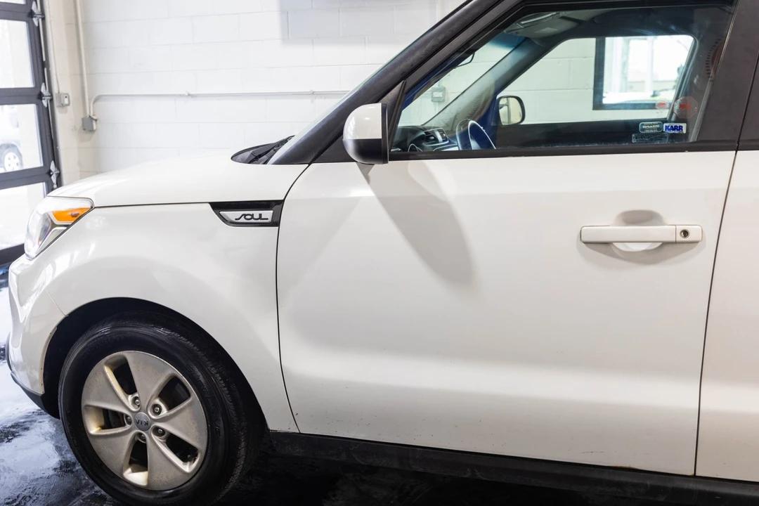 2016 Kia Soul - Image 4 of 21