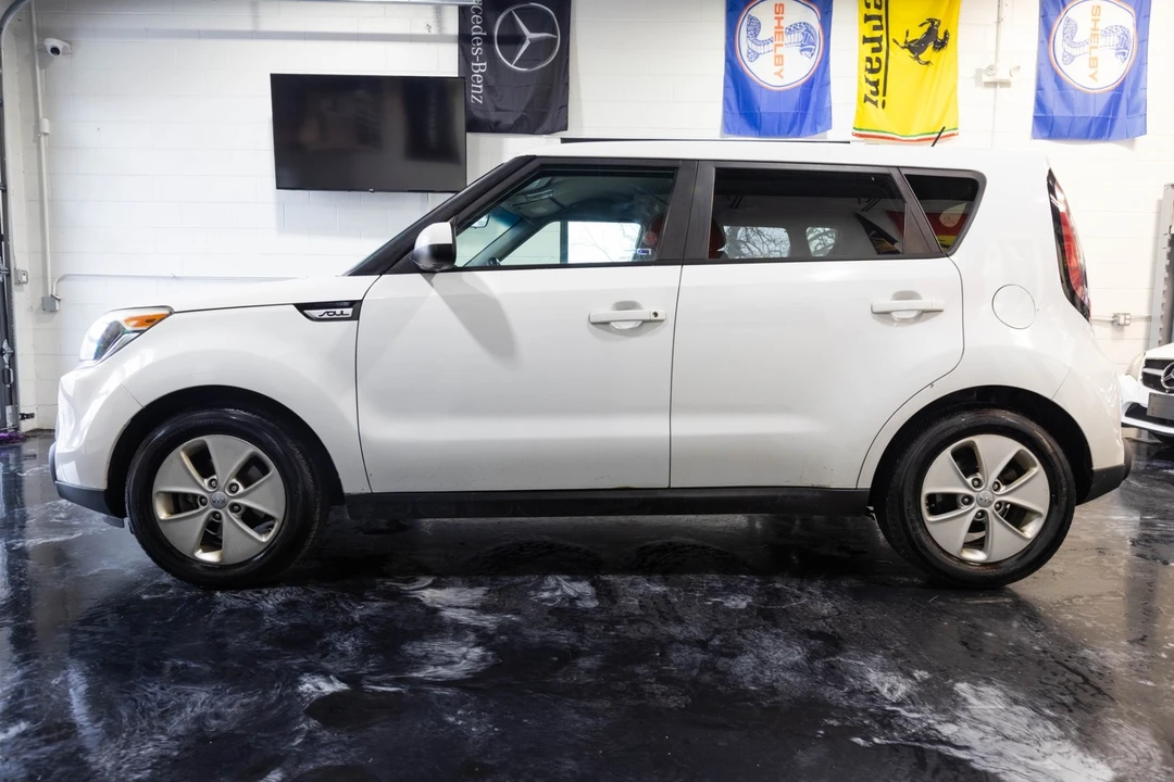 2016 Kia Soul - Image 3 of 21
