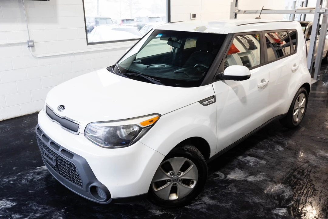 2016 Kia Soul - Image 2 of 21