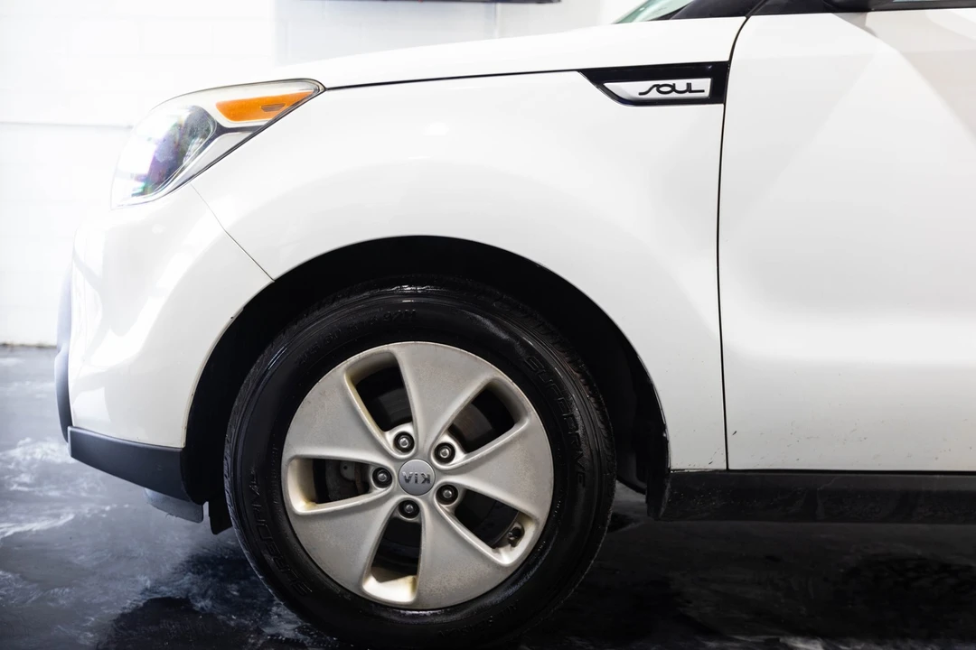 2016 Kia Soul - Image 5 of 21