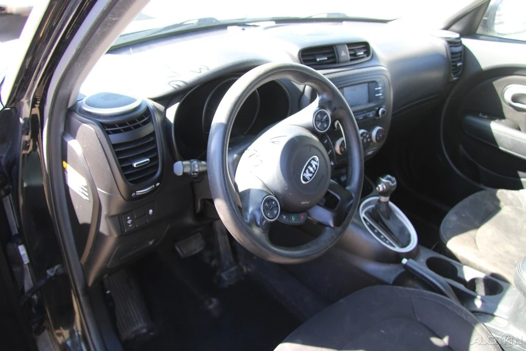2016 Kia Soul - Image 15 of 21