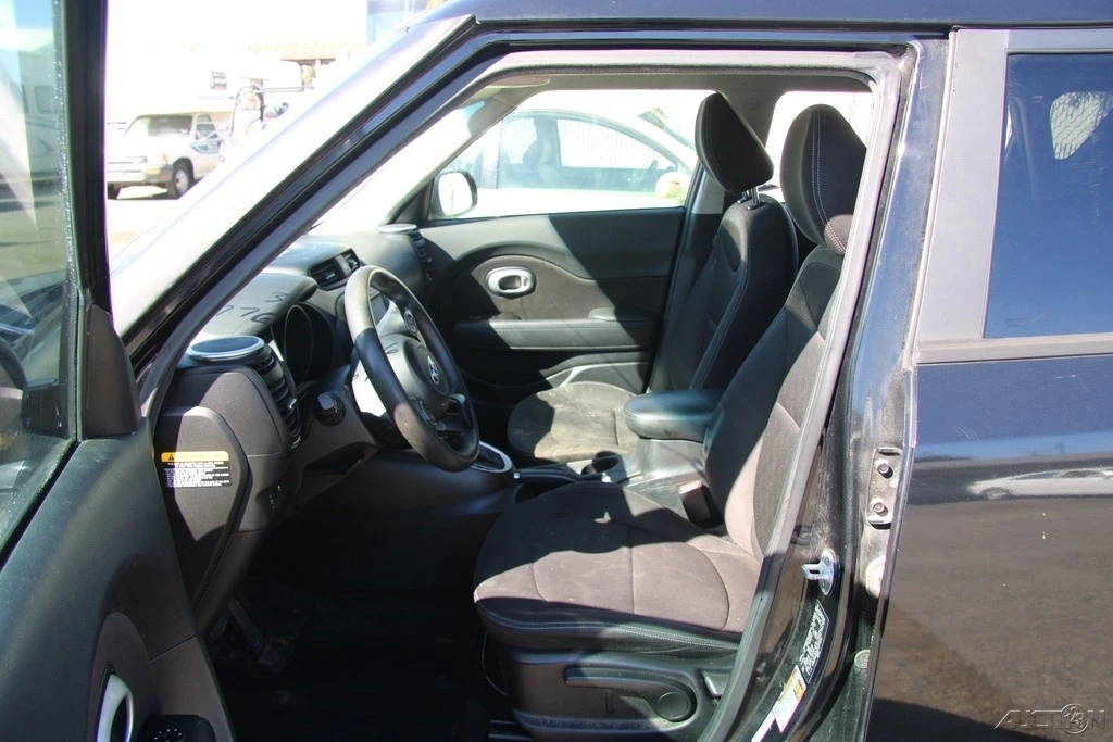 2016 Kia Soul - Image 14 of 21