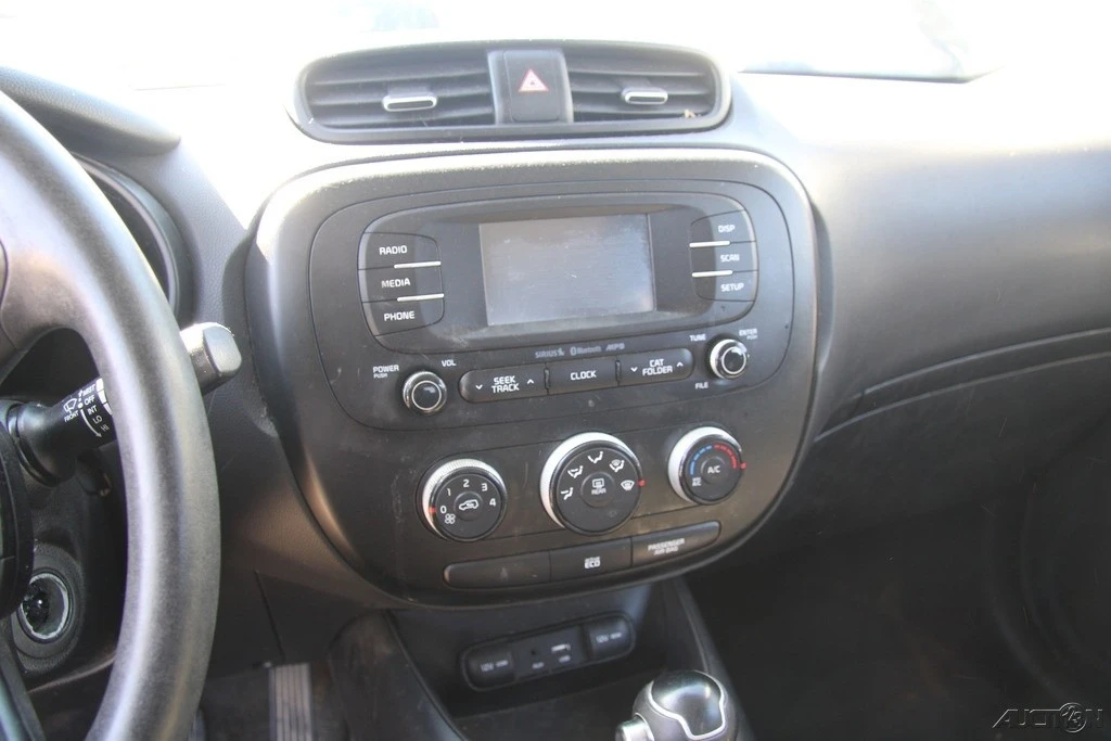 2016 Kia Soul - Image 17 of 21