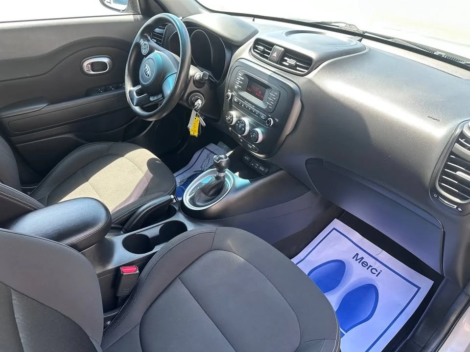 2016 Kia Soul - Image 10 of 15