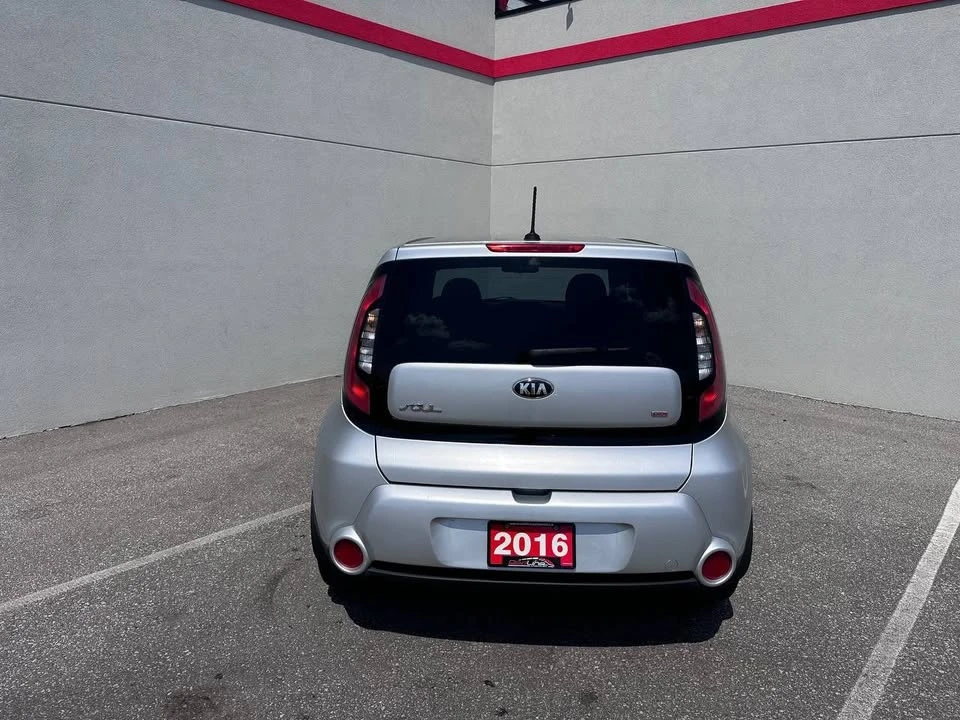 2016 Kia Soul - Image 7 of 15
